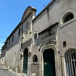 아파트 Spacious On The Edge Of The Historic Center