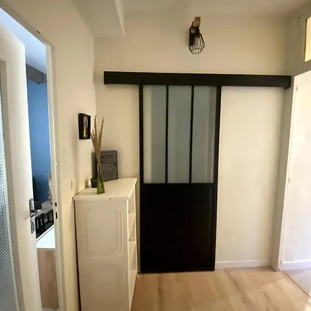 Spacious On The Edge Of The Historic Center Appartamento Montpellier